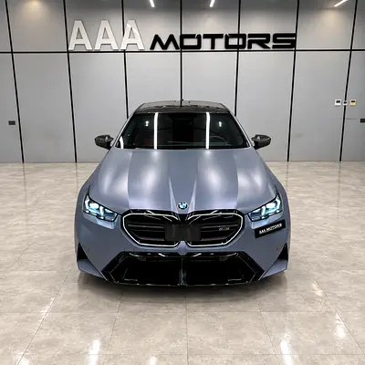 2025 BMW M5 照片 2