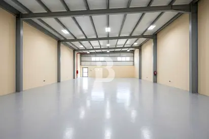 Modern Commercial Warehouses with Mezzanine