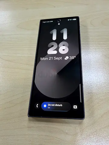 Samsung Galaxy Fold 6 256GB no issues at all. Amazing device only minor scratches!