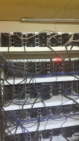 Bulk cryptocurrency mining rigs (multiple GPU/ASIC units) - working condition