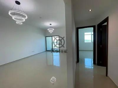 Spacious 2 BR | Well Maintained | High Floor