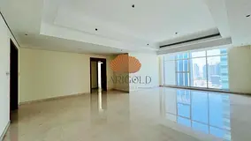 FULLY UPGRADED | SPACIOUS | VACANT SOON