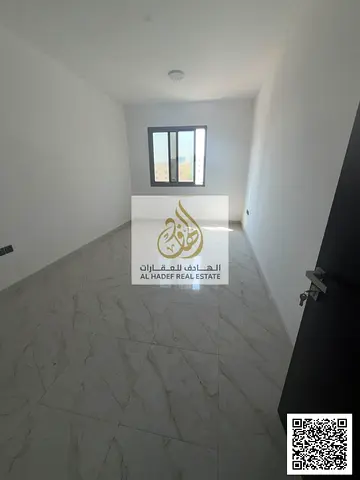🌊 شقة غرفة وصالة أول ساكن | ثاني سطر من كورنيش عجمان – الكرامة