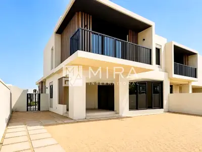 Premium Family Home | Beautiful Garden | Vacant