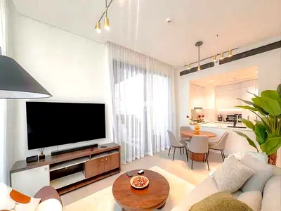 FULLY FURNISHED | HIGH FLOOR | PRIVATE POOL