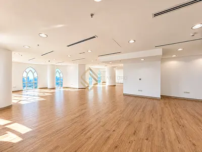 Bright Corner Unit | 1,715 Sq Ft | Panoramic Views