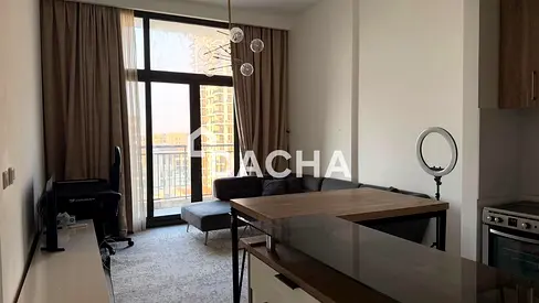 Up to 4 cheques | Open Park View | Vacant