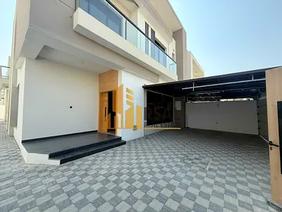 Luxurious spacious Brand new 5 Bedroom villa with Garden // Prime location