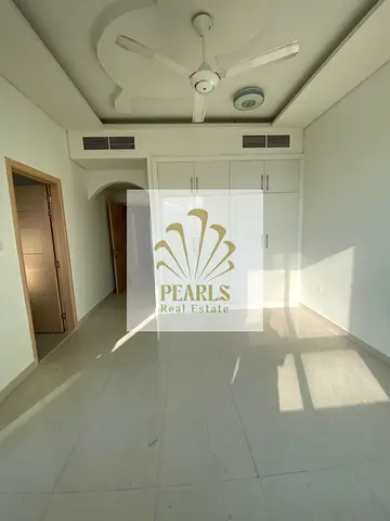 Annual rent in Al Mowaihat 3, Ajman near Sheikh Mohammed Bin Zayed Road, spacious 3-bedroom with hall, 2 master rooms, 3 bathrooms, 2 balconies,
