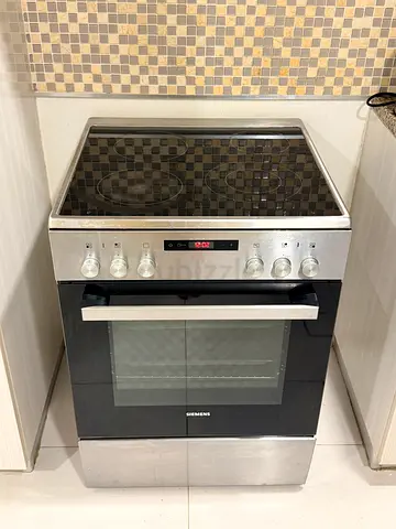 Siemens freestanding electric cooker with ceramic hob and oven - used