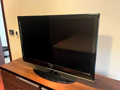 Samsung 46"  LCD TV for Sale