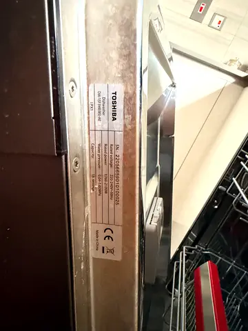 Toshiba 15-Place Setting free standing Dishwasher (Stainless) - Excellent Working Condition