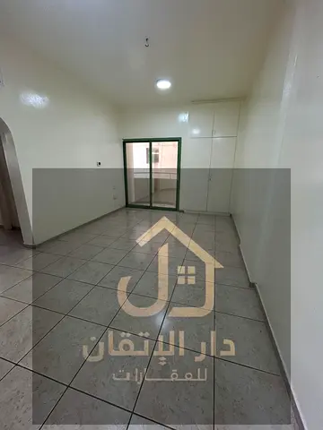 فرصة ذهبية للإيجار | غرفتين وصاله منطقه المجره شارع رائيسي موقع حيوي وقريب من جميع الخدمات