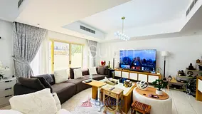 3BR Townhouse Upgraded