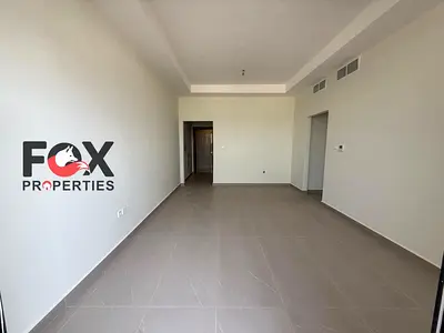 للإيجار السنوي بالجرف 2: غرفتين وصالة فاخرة، أول ساكن، غرفتان ماستر، 3 حمامات، بلكونة، بناية جديدة، 50,000 درهم، 4 أو 6 دفعات، تأمين شيك.