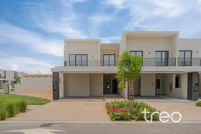 Fully Upgraded | Huge Plot | End Corner Unit