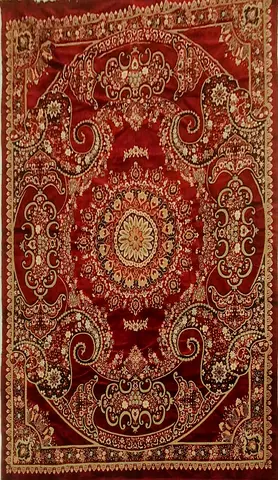 Red and Gold Medallion Rug, Made in Turkey, 285 x 197 cm, JLT