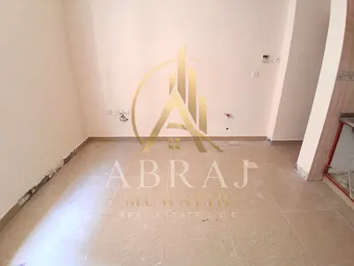 Lavish studio good building near safari rent15k
