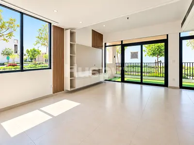 Corner Unit | Next to Pool & Park | Keys In Hand
