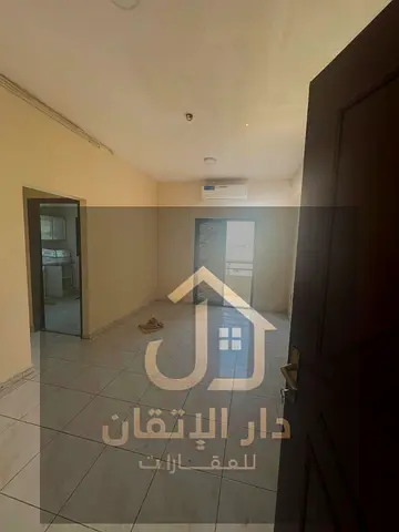 🔥 شقة غرفتين وصالة للإيجار بعقد شركة في الشويهين – بالقرب من محطة الرولة ومناسبة لسكن الموظفين 🔥