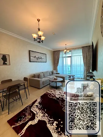 شقه فاخره للايجارغرف وصالة بإطلالة بحرية شاملة الفواتير مع بركينج | كورنيش عجمان
