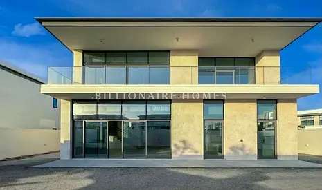 4BR Villa | Near Lagoon & Exit | 7K Corner Plot