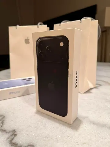 iPhone 18 Pro - 1TB - Black