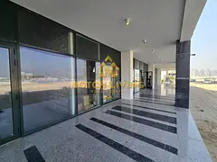 6 Cheques | OPEN LAGOON VIEWS | GLASS FRONT AZIZI RIVIERA 3 | SHOP