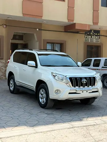 Toyota Prado VXR 2014 GCC Specs - Excellent Condition