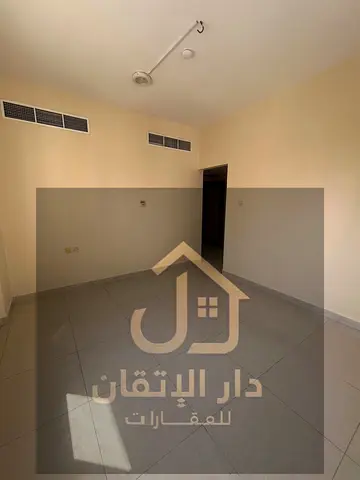 للإيجار السنوي | غرفتين وصالة في منطقة المصلى - الشارقة