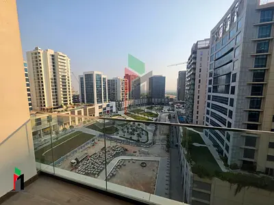 PRIME LOCATION | BRIGHT & ELEGANT | SKYLINE VIEW