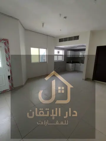 فرصة ذهبية للإيجار استديو منطقه البوطينة اول ساكن موقع حيوي وقريب من جميع الخدمات