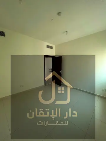 فرصة ذهبية للإيجار شقة غرفة وصالة منطقة البوطينة موقع قريب من الخدمات  اول ساكن