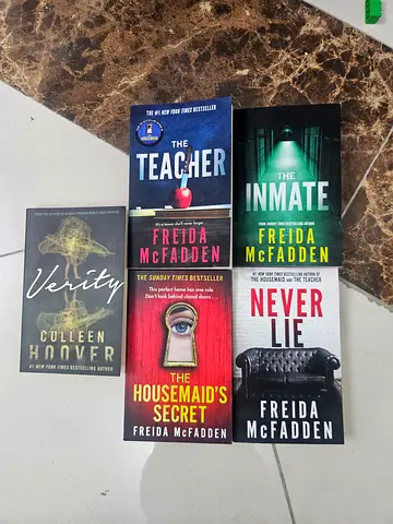 Bundle of 5 Thriller/Crime Paperbacks by Freida McFadden & Colleen Hoover
