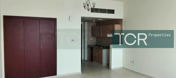 Skyline Comfort | Modern Studio | Prime Location