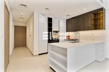 READY | HIGH FLOOR | OPEN VIEW