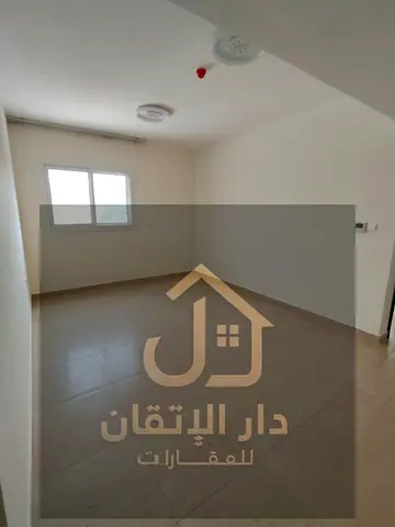 *غرفة وصالة للإيجار السنوي منطقة المصلى - 33,000 درهم*