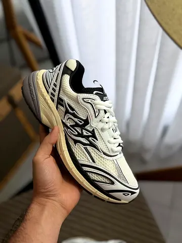 Amiri M Tech Logo Patch Sneakers
40/47
(Super master quality)