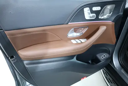 2025 Mercedes-BENZ GLS — фото 10