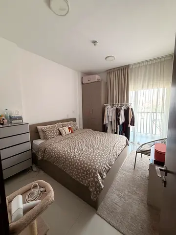King size bed with mattress, good condition