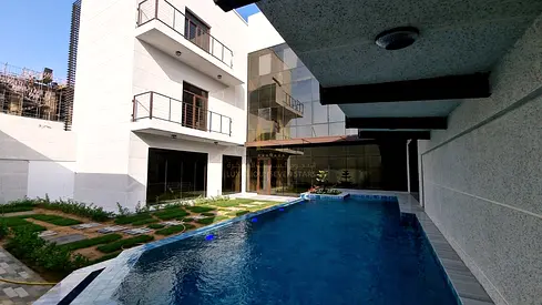 🏡 للبيع | فيلا فاخرة في الرقيبة – ضاحية السيوح | الشارقة