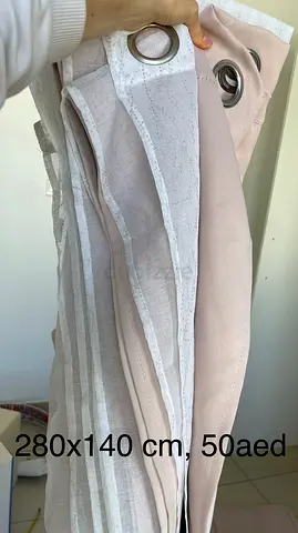 Set of 2 pink/white eyelet curtains 280x140 cm