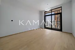 Multiple Units | Vacant | Fitted Kitchen