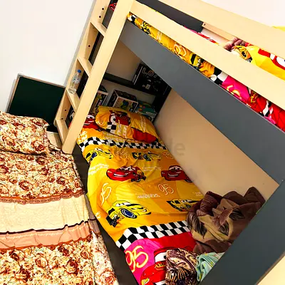 triple bed