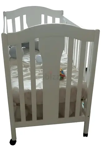 White Wooden Baby Crib with Mattress - Good Condition
