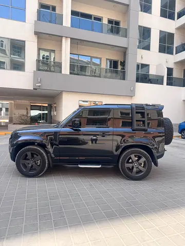 صورة 3 لـ 2023 LAND Rover DEFENDER