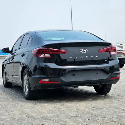2020 Hyundai AVANTE — фото 3