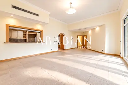 Unfurnished E Type | High Ceilings | Close To Mall