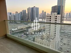 Luxurious 2BHK | Free Parking | Master Bedroom