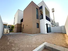 Corner Unit | Spacious Layout | Vacant | Prime Location